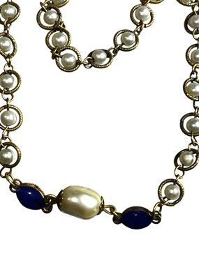 Vintage Gold-Tone Pearl & Navy Accent Chain Necklace 15” no clasp READ